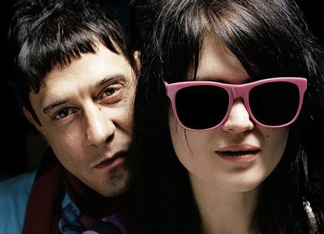 Poslechněte si Blood Pressures, nové album rockerů The Kills